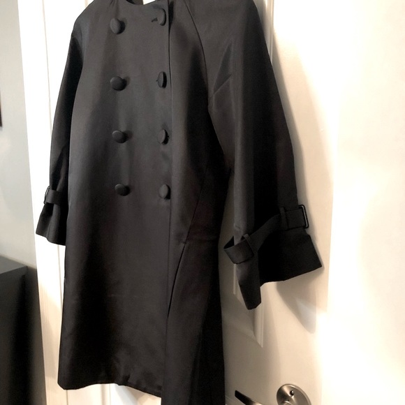 Shiny 3/4 sleeve satin look belted jacket size M - Picture 6 of 17